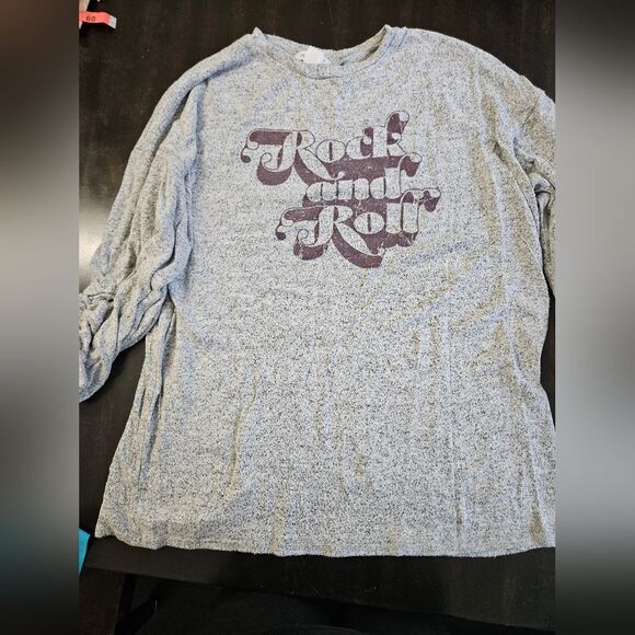 Miley and molly light sweater size large - Picture 8 of 12